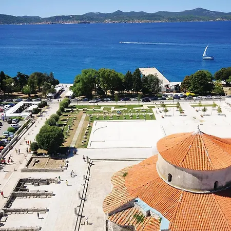 1 Bedroom Beach Front Apartment In Zadar